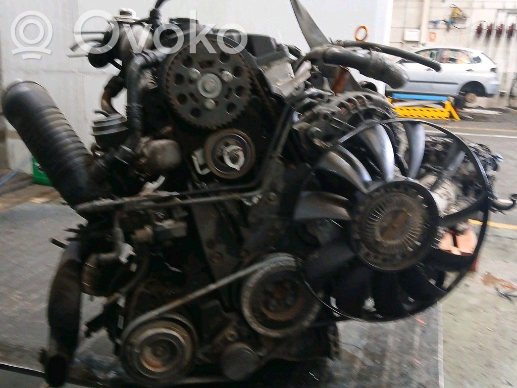 Volkswagen PASSAT B5 Silnik