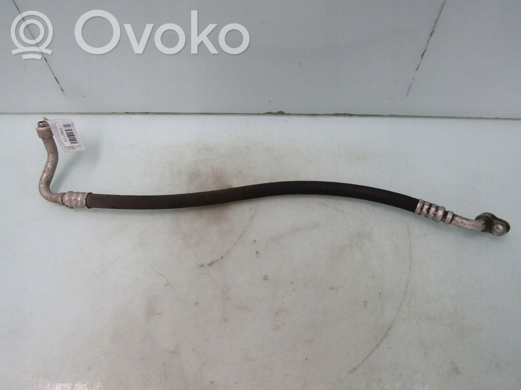 Volkswagen Golf IV Ilmastointilaitteen putki (A/C) 