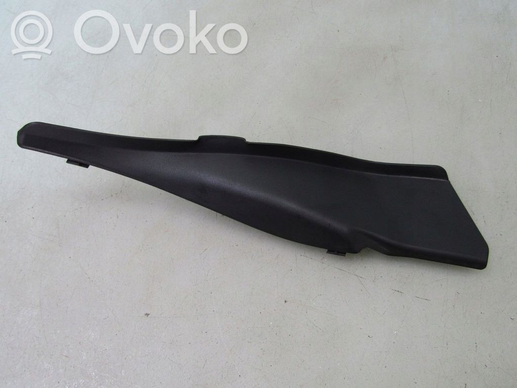 Mazda 3 Konepellin verhoilu 