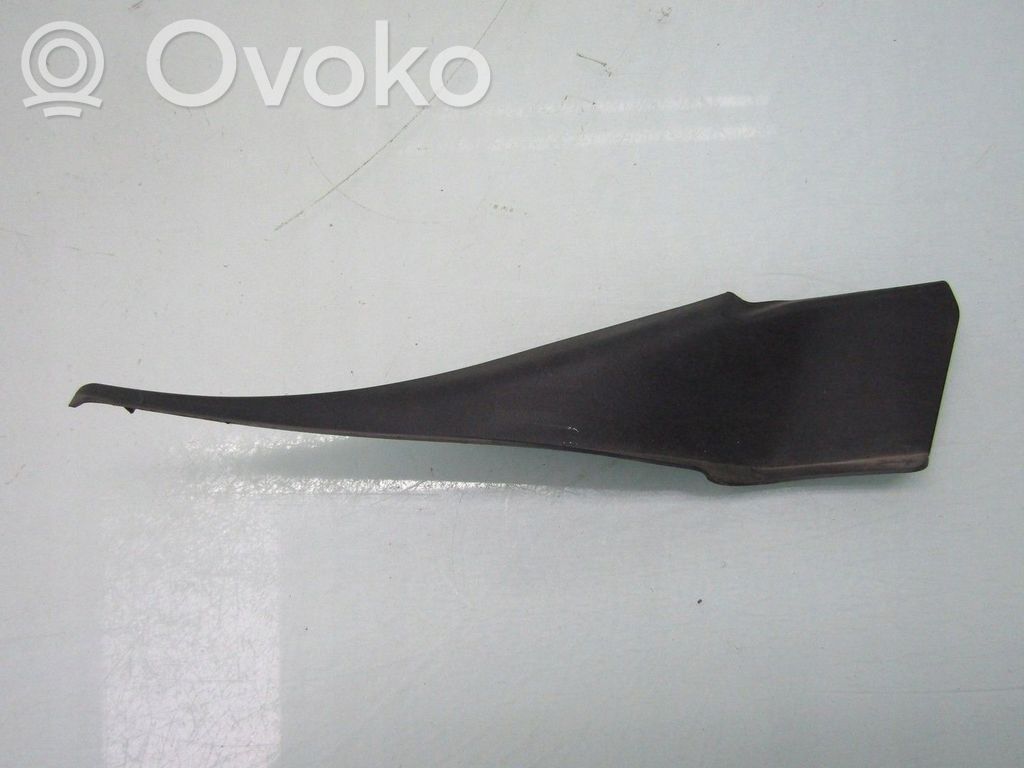 Mazda 3 Konepellin verhoilu 