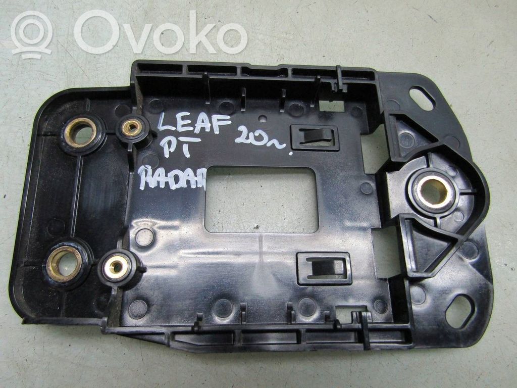 Nissan Leaf II (ZE1) Longherone lato anteriore 