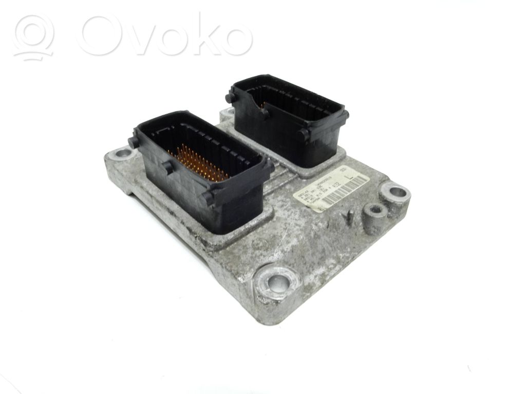 Engine control unit/module   1039S23319,0261201635,00518159300
