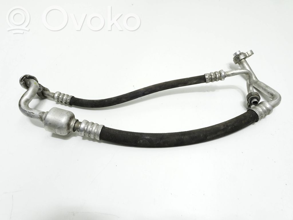 Opel Insignia A Ilmastointilaitteen putki (A/C) 