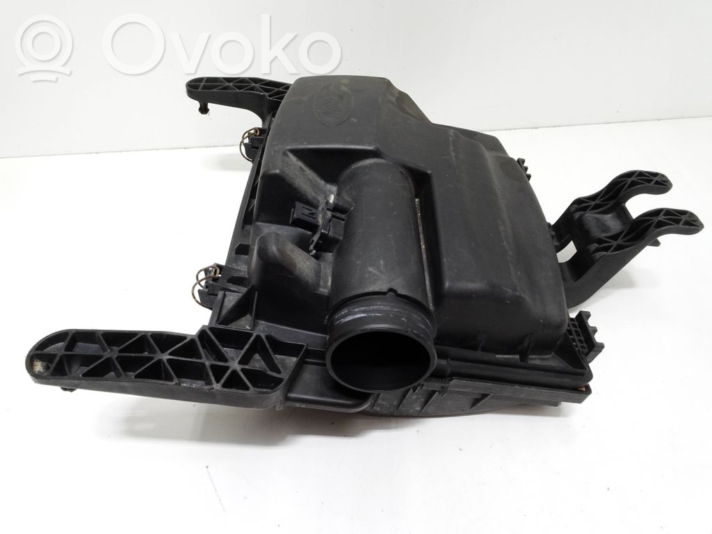 Air filter box   CC119600CF,70366886