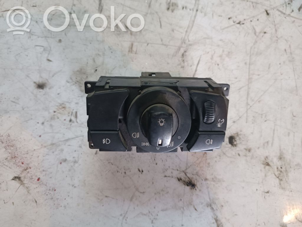 BMW 5 E60 E61 Lukturu slēdzis 