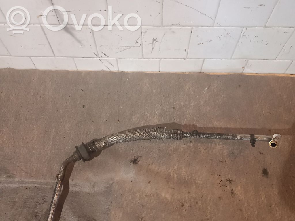 BMW X5 E53 Ilmastointilaitteen putki (A/C) 