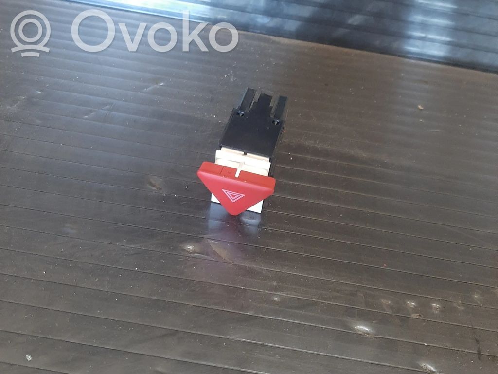 Volkswagen Scirocco Hazard light switch 