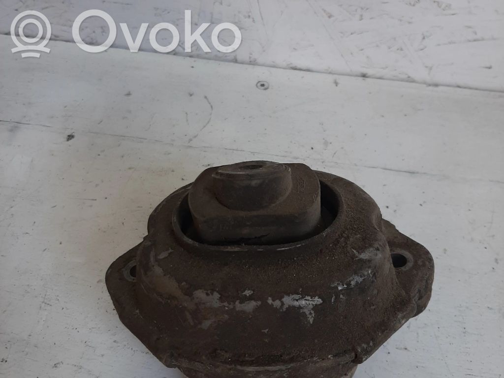 BMW X5 E53 Engine mount bracket 