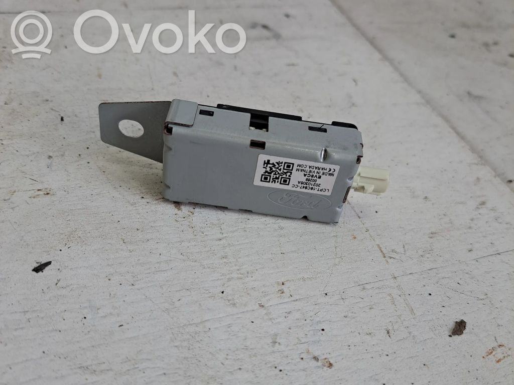 Ford Puma Antenos stiprintuvas 