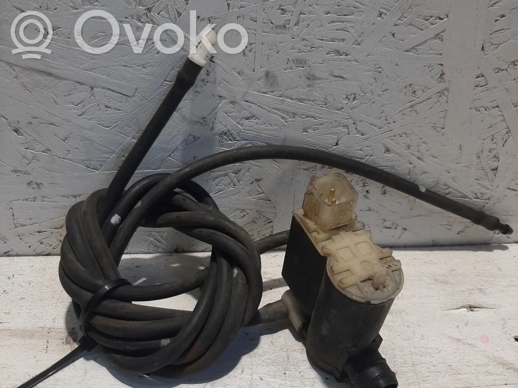 KIA Ceed Windscreen/windshield washer pump 