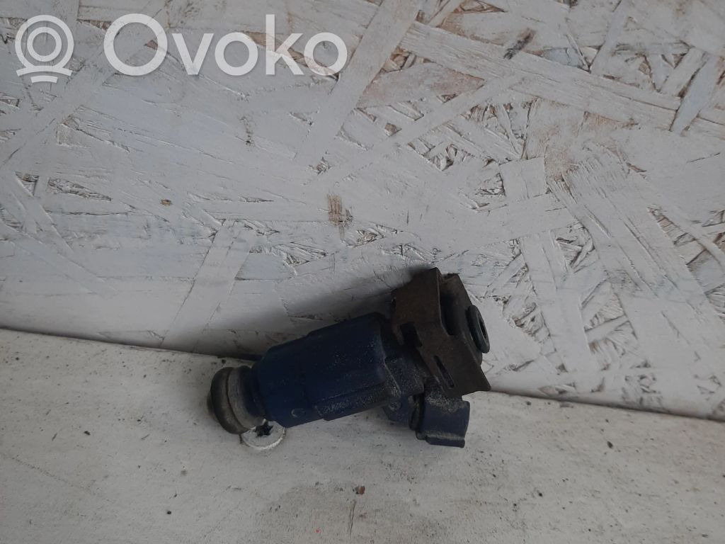 KIA Ceed Polttoainesuutin 