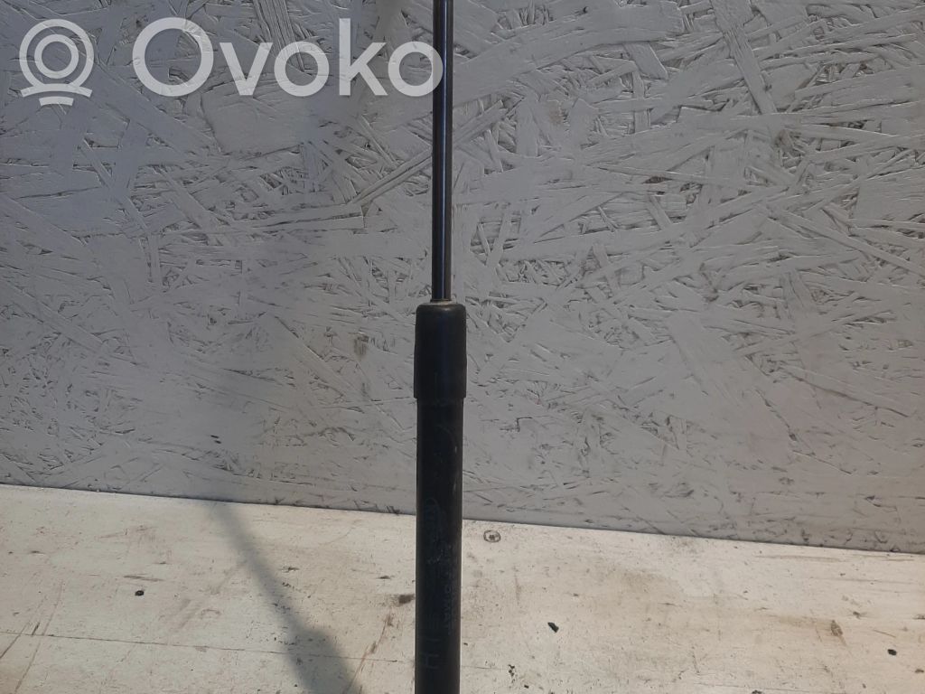KIA Ceed Amortizatorius galinio dangčio 