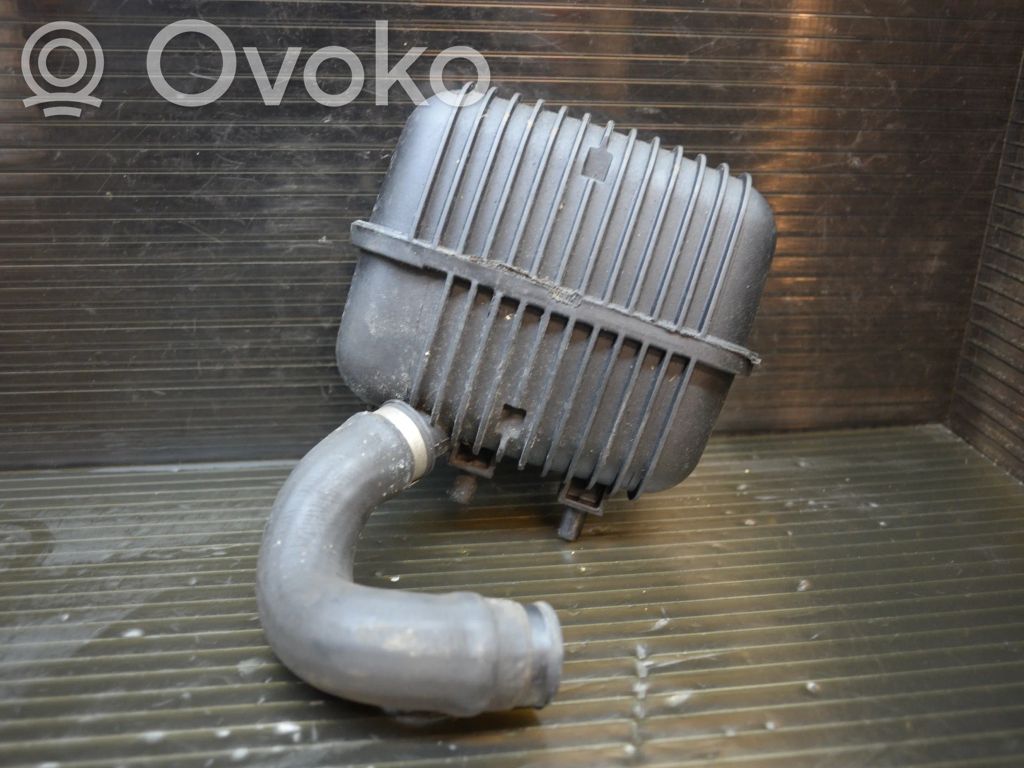 Audi A6 S6 C6 4F Tyhjiösäiliö 