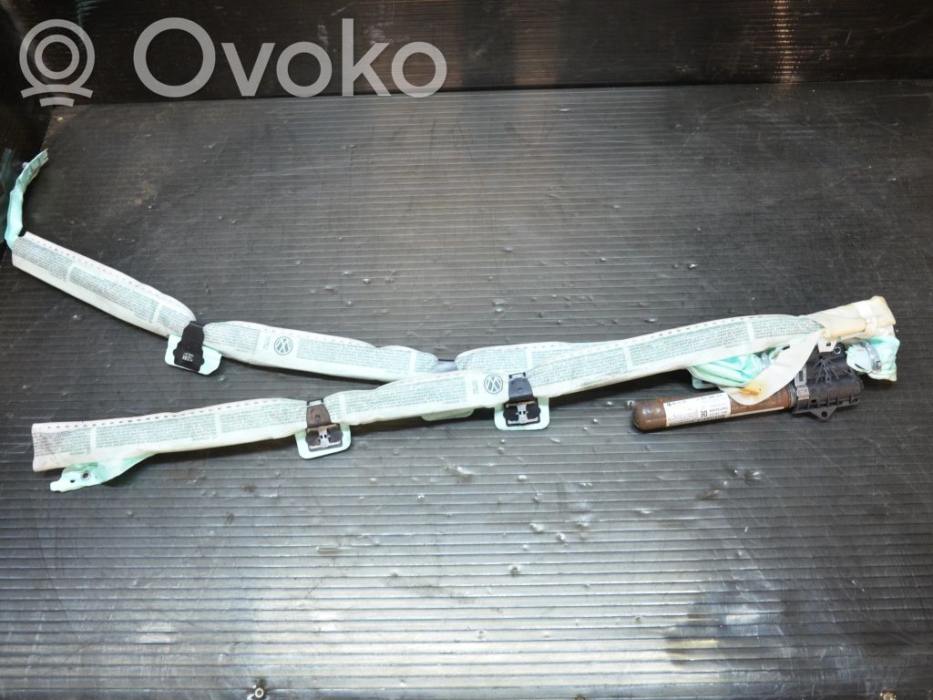 Volkswagen PASSAT B7 Kurtyna airbag 