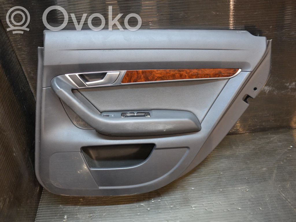 Audi A6 S6 C6 4F Boczki / Poszycie drzwi tylnych 