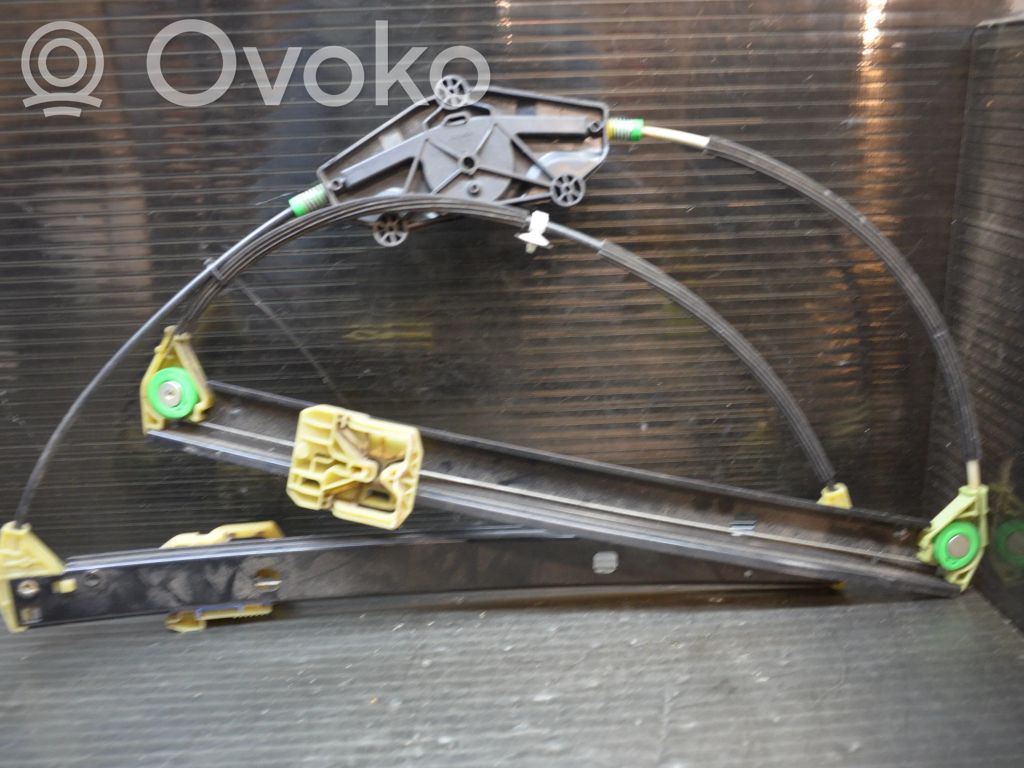 Audi A4 S4 B8 8K Mechanizm podnoszenia szyby przedniej bez silnika 