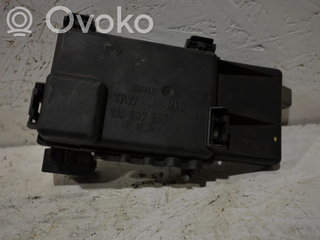 Audi A3 S3 8L Sulakemoduuli 