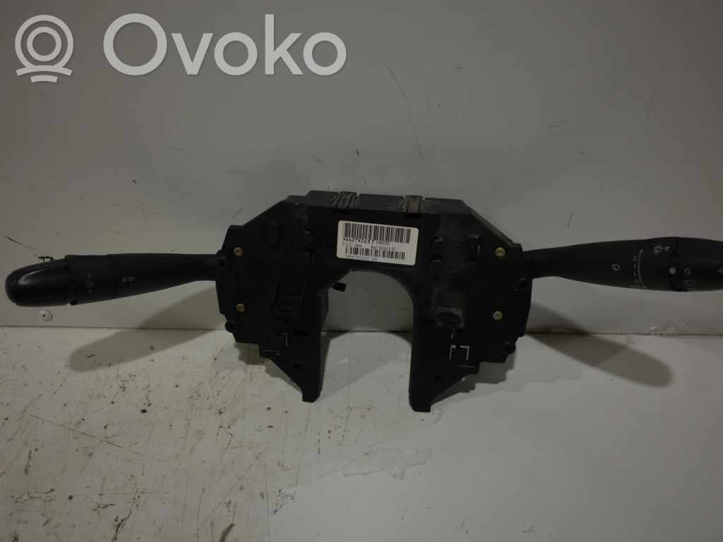 Citroen C4 I Picasso Interruptor/palanca de limpiador de luz de giro 
