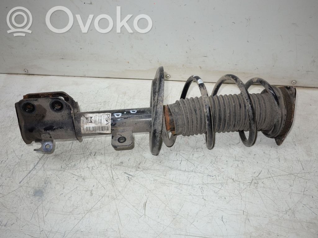 Amortyzator osi przedniej ze sprężyną   9831168980