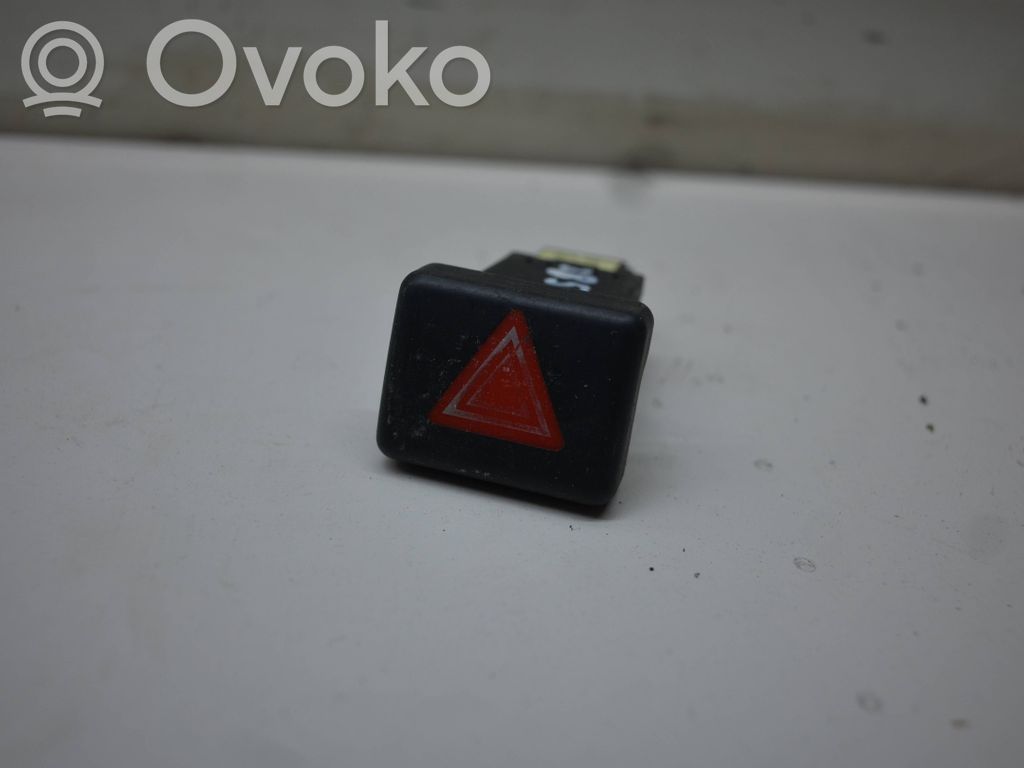 Seat Exeo (3R) Hazard light switch 