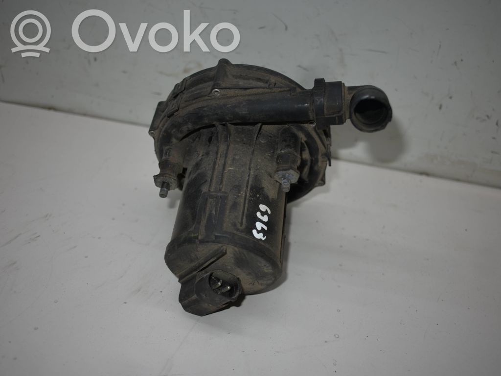 BMW 5 E39 Secondary air pump 