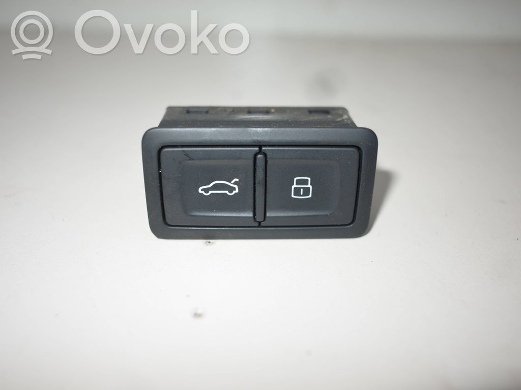 Audi A7 S7 4G Tailgate opening switch 