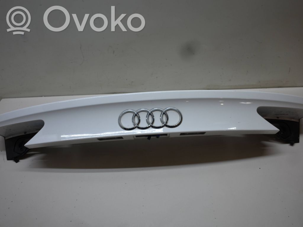 Audi A7 S7 4G Verkleidung Heckklappe Kofferraumdeckel 