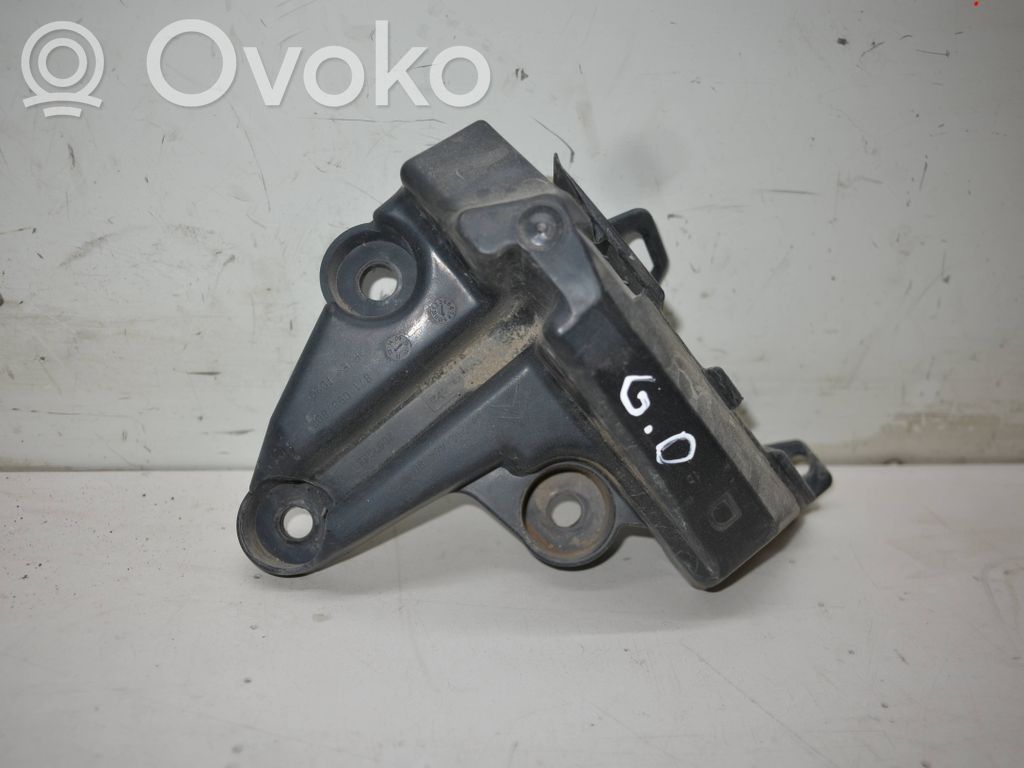 Citroen C4 II Soporte de montaje del parachoques trasero 