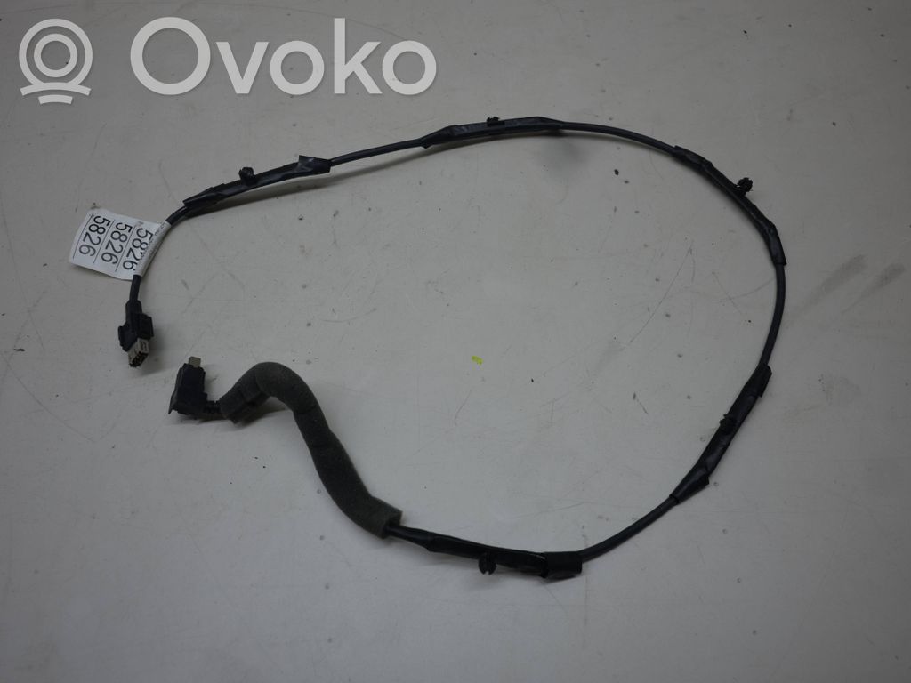 Opel Mokka X USB-pistokeliitin 