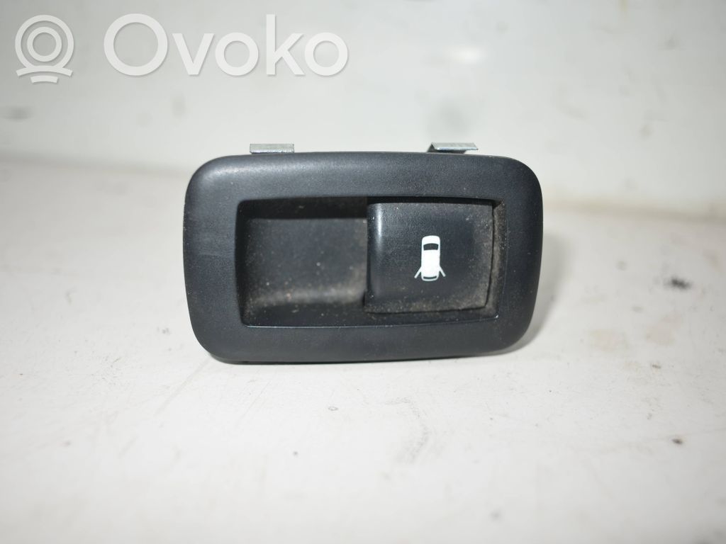 Chrysler Town & Country V Quarter vent window switch 