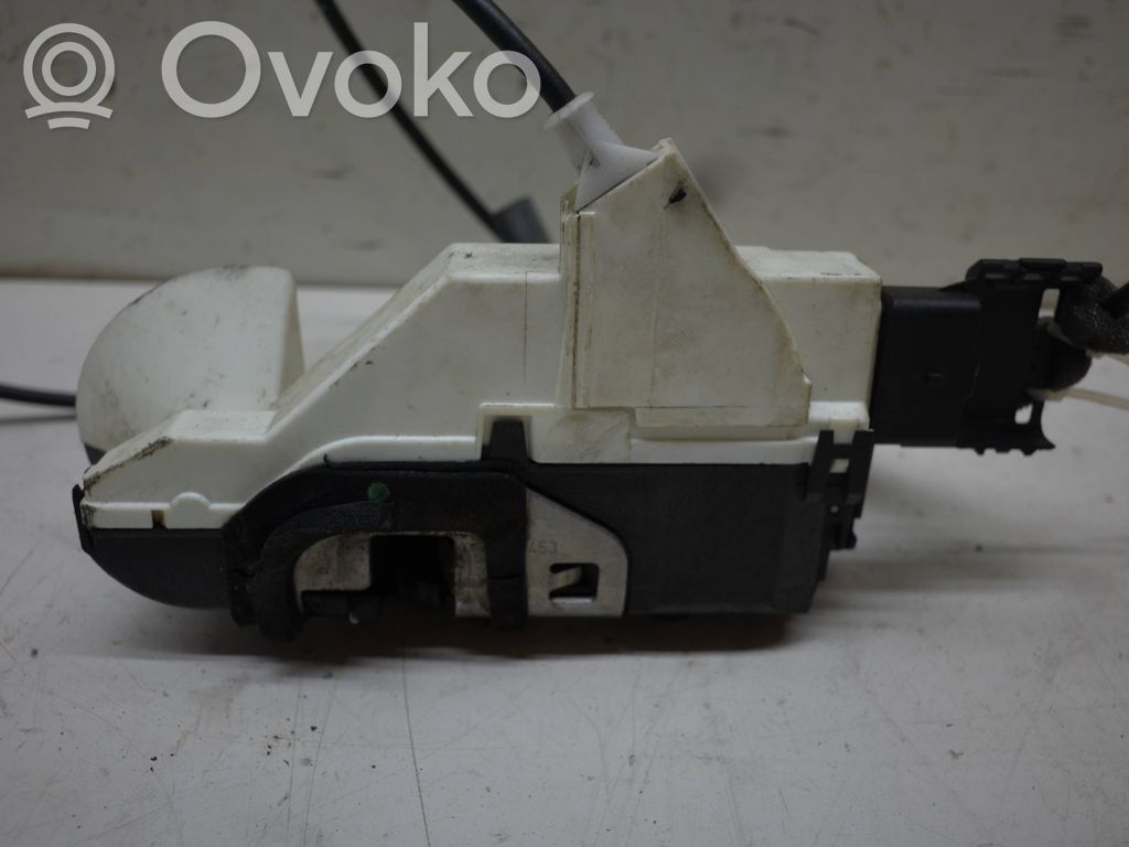Citroen C5 Front door lock 