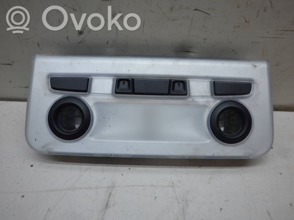 BMW 1 E81 E87 Takaistuimen valo 