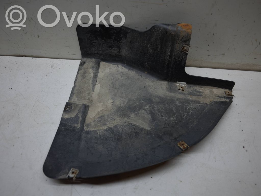 BMW 1 E81 E87 Galinio bamperio dugno apsauga 