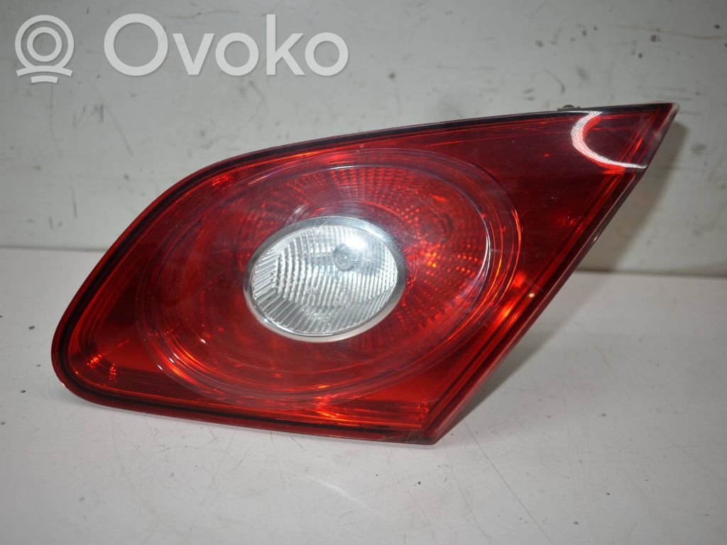 Volkswagen PASSAT CC Lampy tylnej klapy bagażnika 