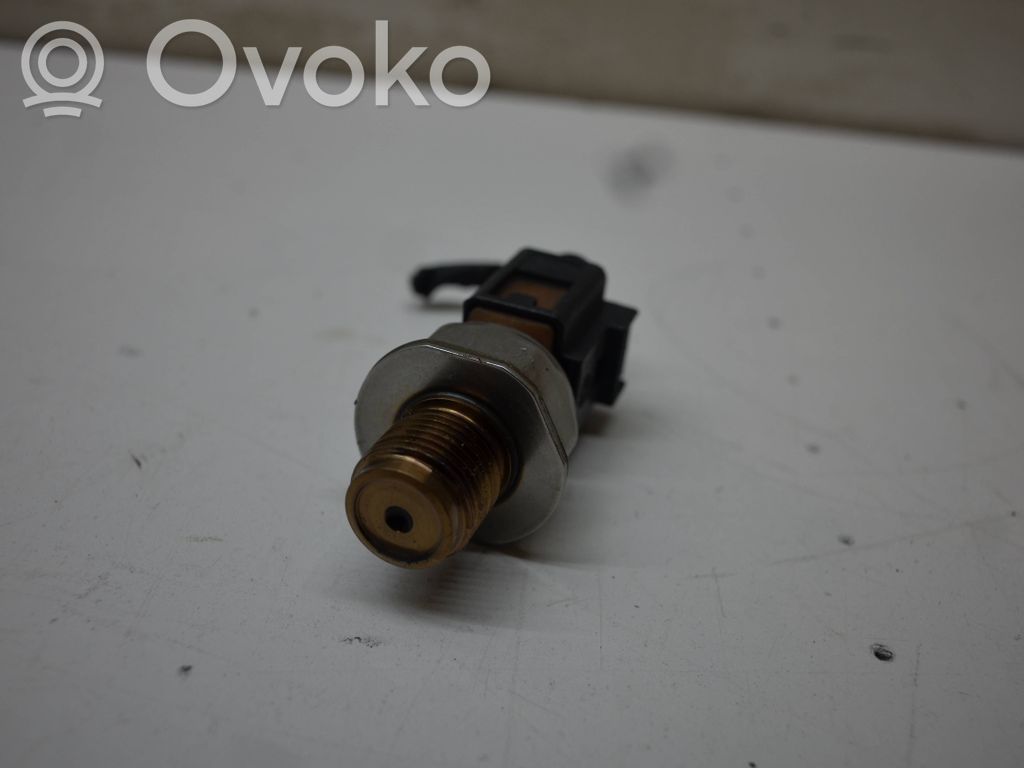 Audi A4 S4 B8 8K Sensor de presión de combustible 