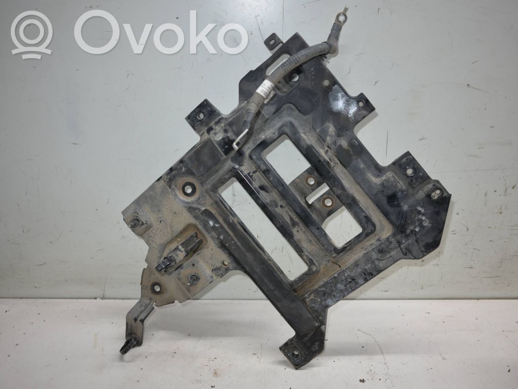 Battery tray