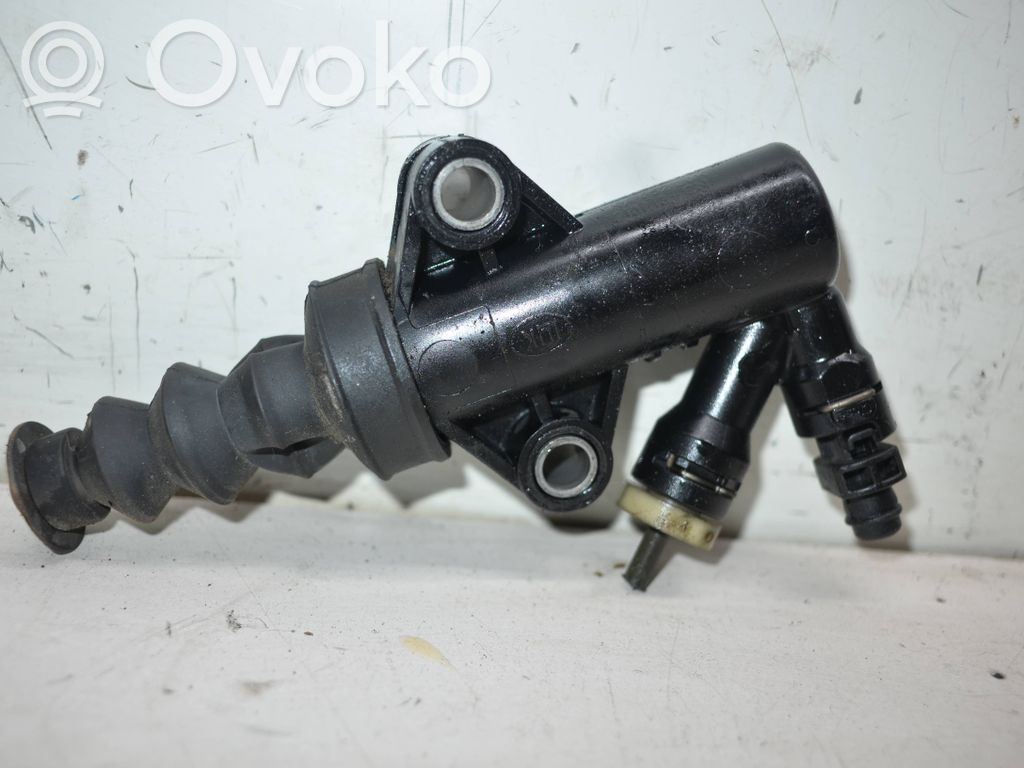 Kytkimen apusylinteri   KE6041920B