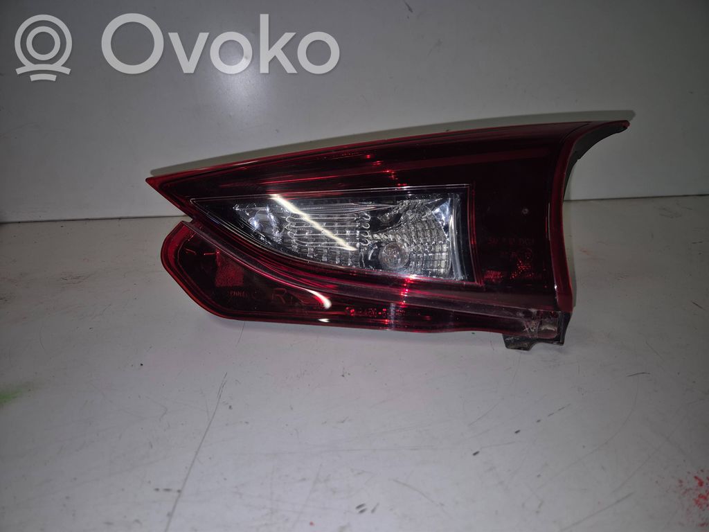 Mazda 3 II Galinis žibintas dangtyje 