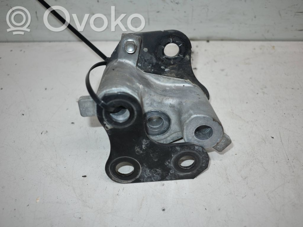 Gearbox mounting bracket   KD62