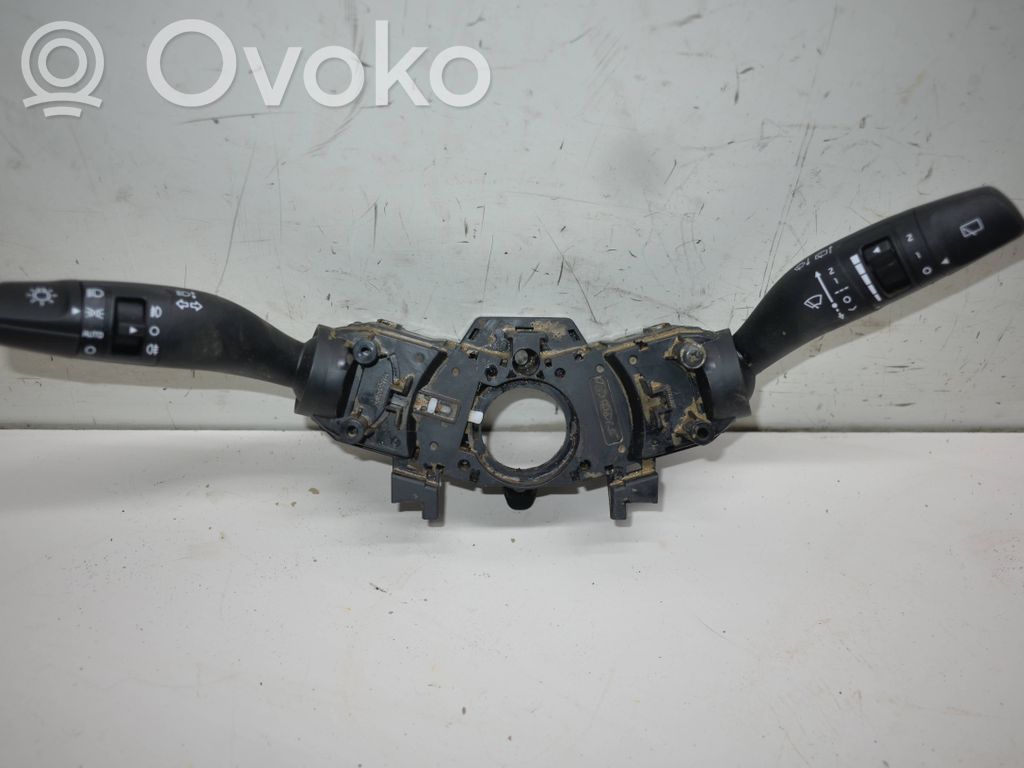 KIA Stonic Wiper turn signal indicator stalk/switch 