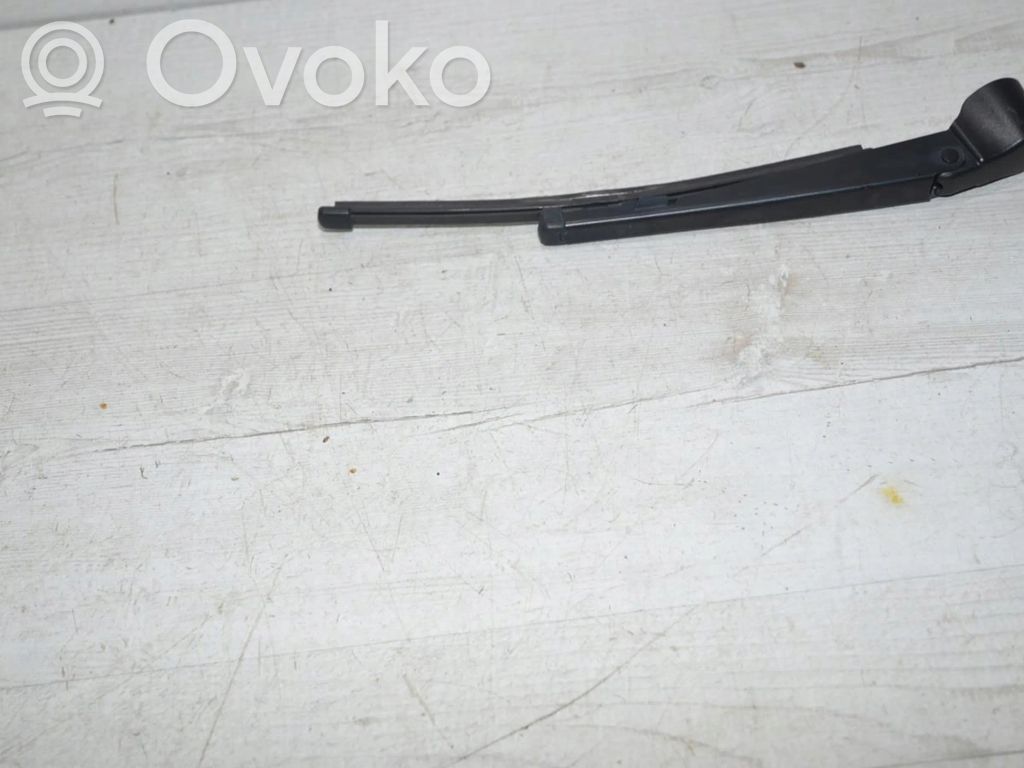 Mercedes-Benz A W176 Rear wiper blade arm 