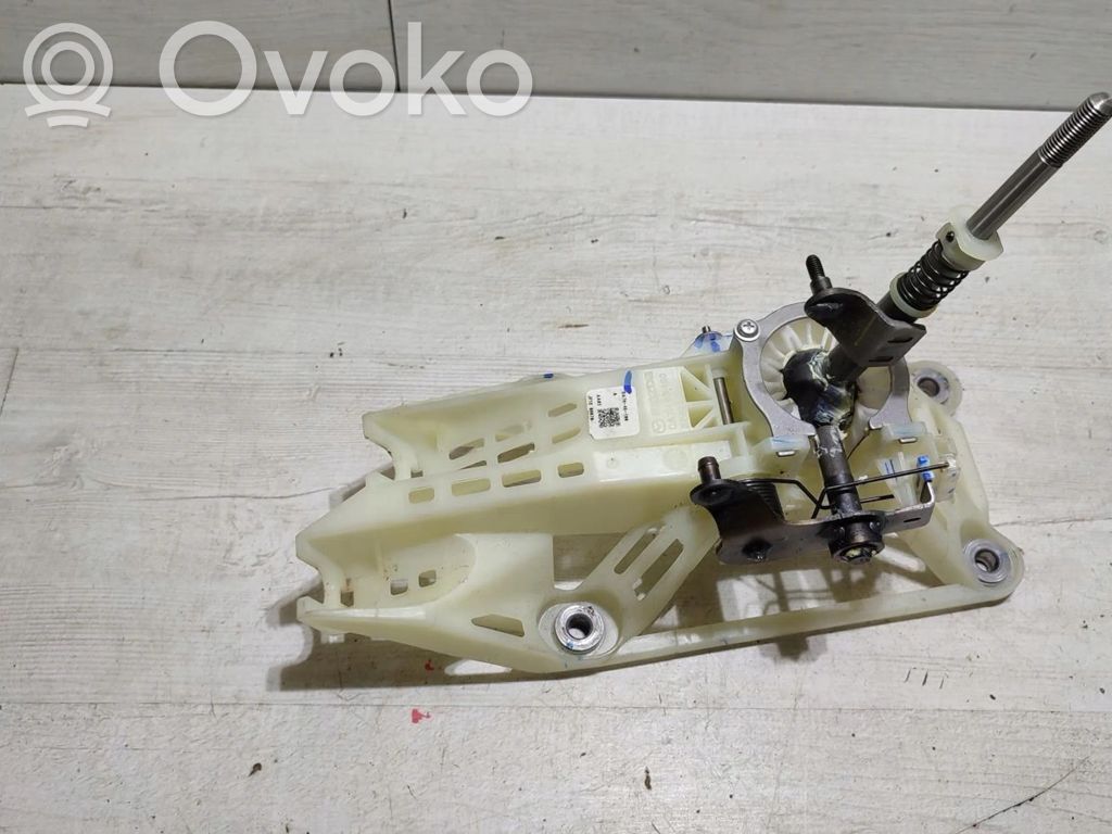 Mazda 2 Pavarų perjungimo mechanizmas (kulisa) 