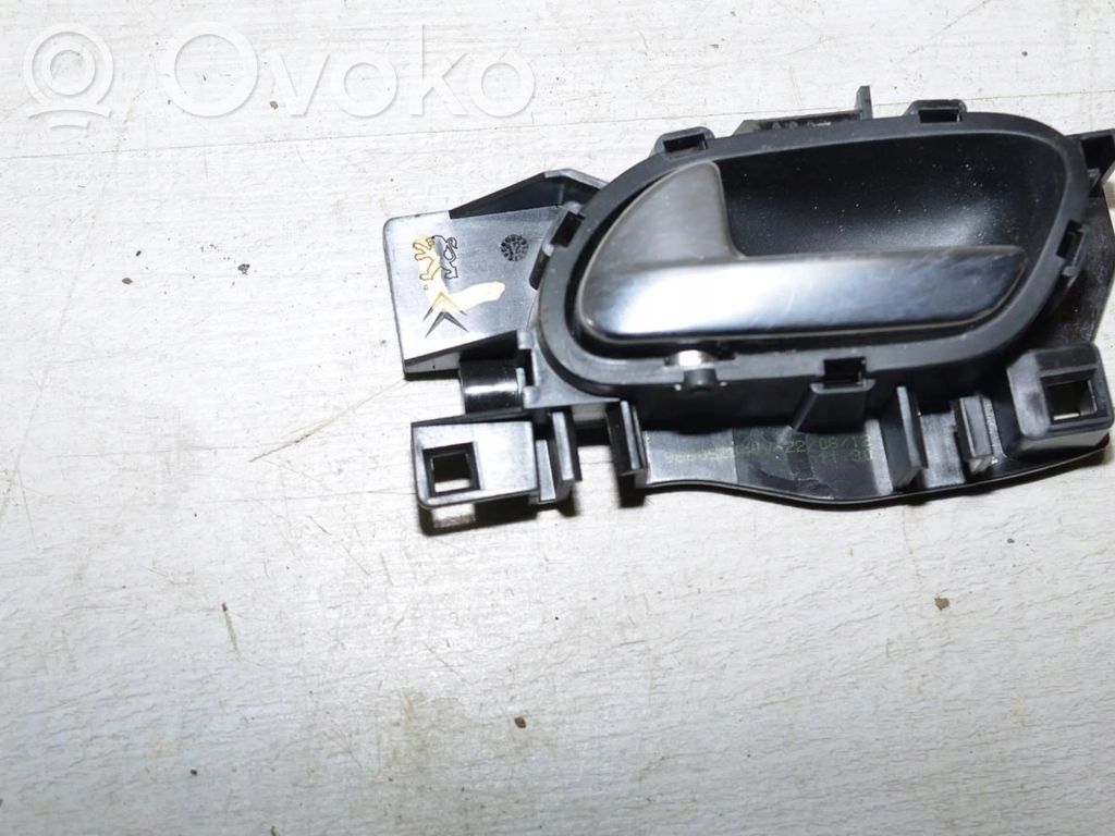 Peugeot 208 I Priekinė atidarymo rankenėlė vidinė 