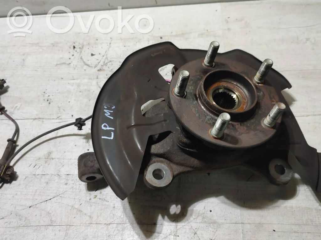 Mazda 3 III Front wheel hub 