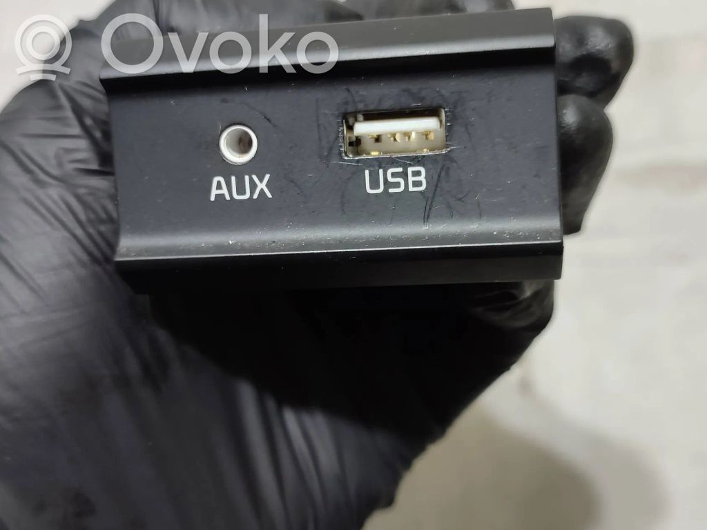 USB socket connector   96120H8100,H8100,YBMC1801261044F1