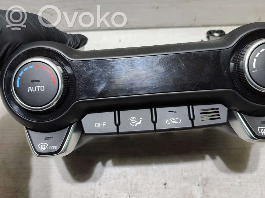 KIA Rio Climate control unit 