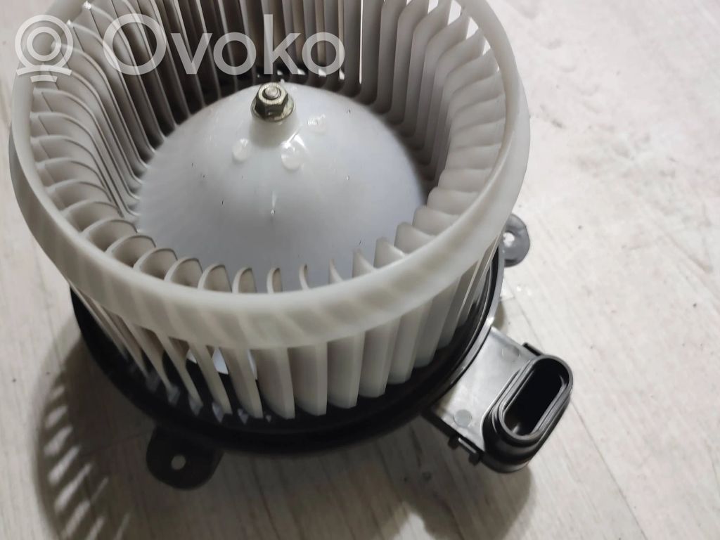 Mitsubishi ASX Mazā radiatora ventilators 