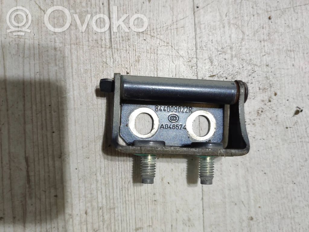 Renault Kadjar Tailgate/trunk/boot hinge 