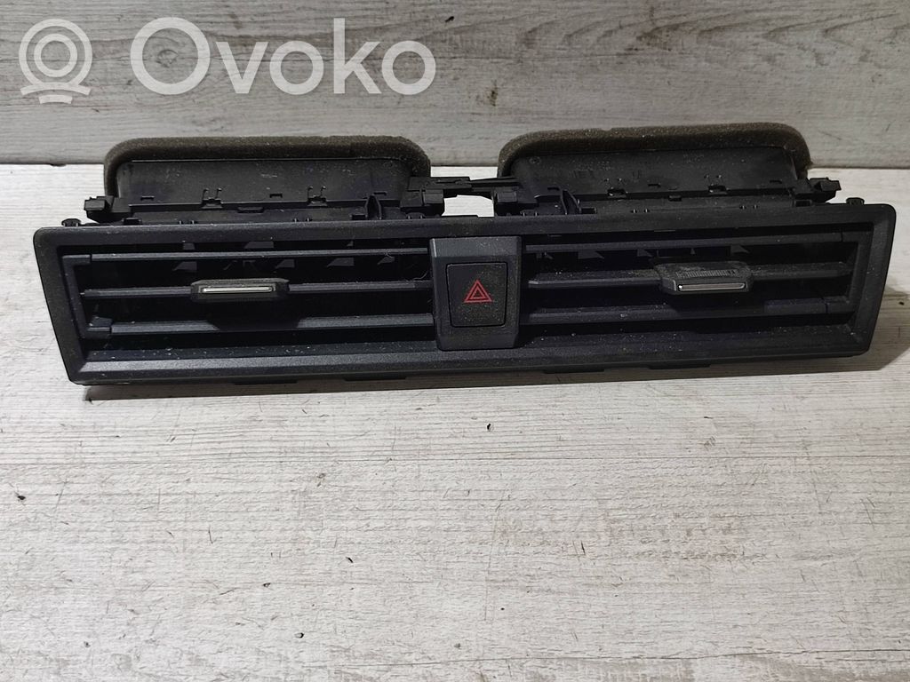 Seat Arona Centrālais gaisa ventilācijas režģis 