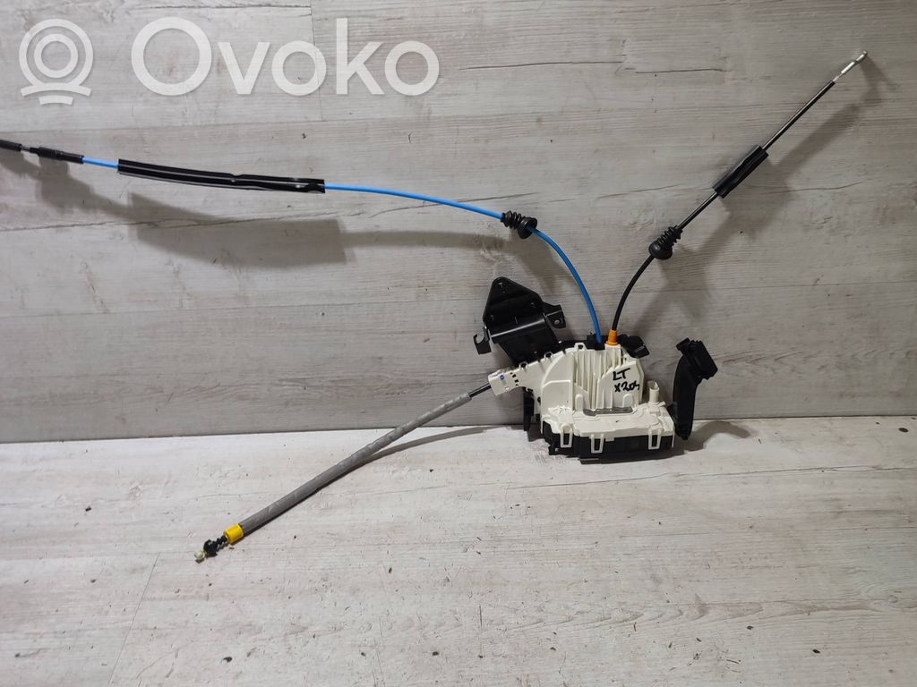 Mercedes-Benz GLK (X204) Rear door lock 